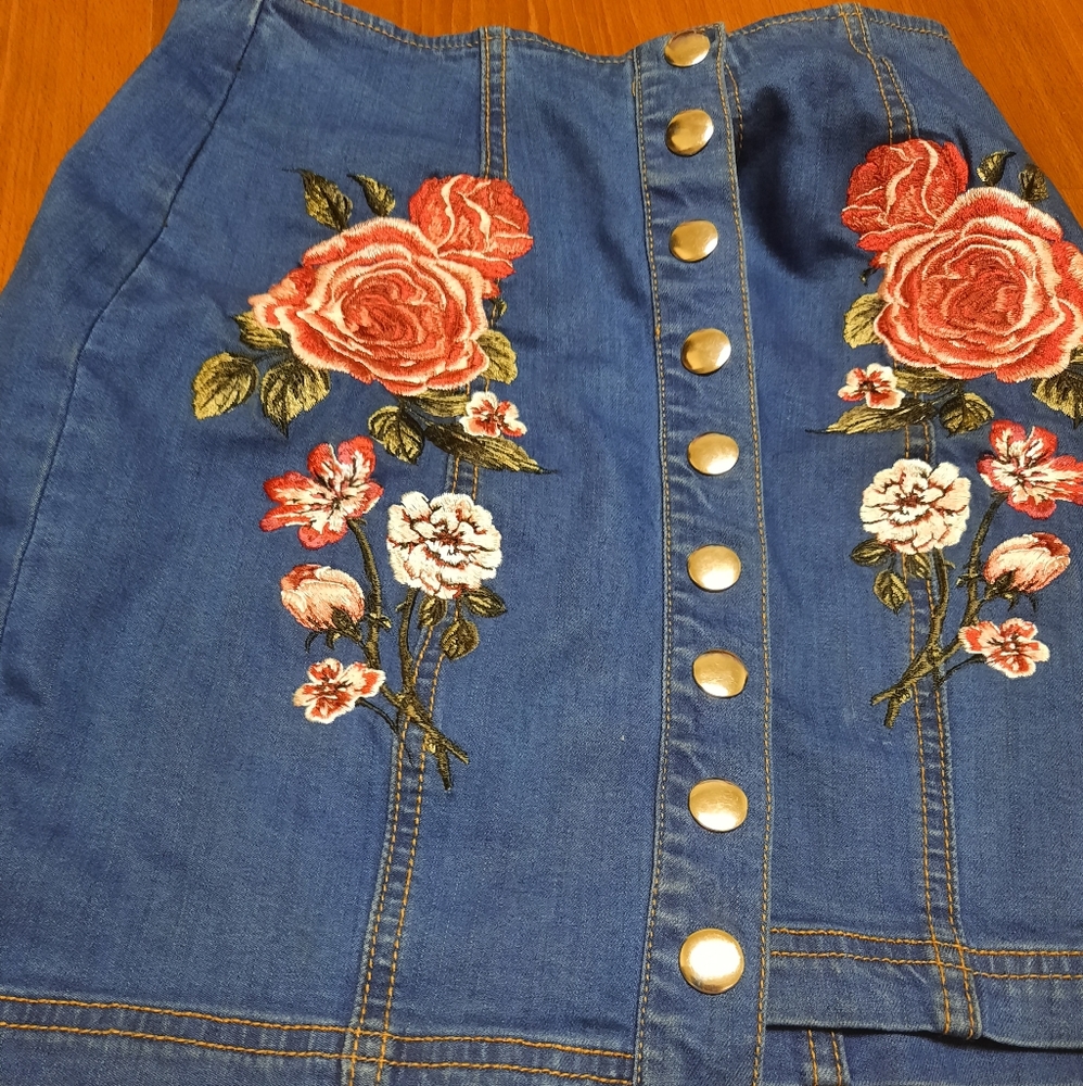 Super cute fall skirt